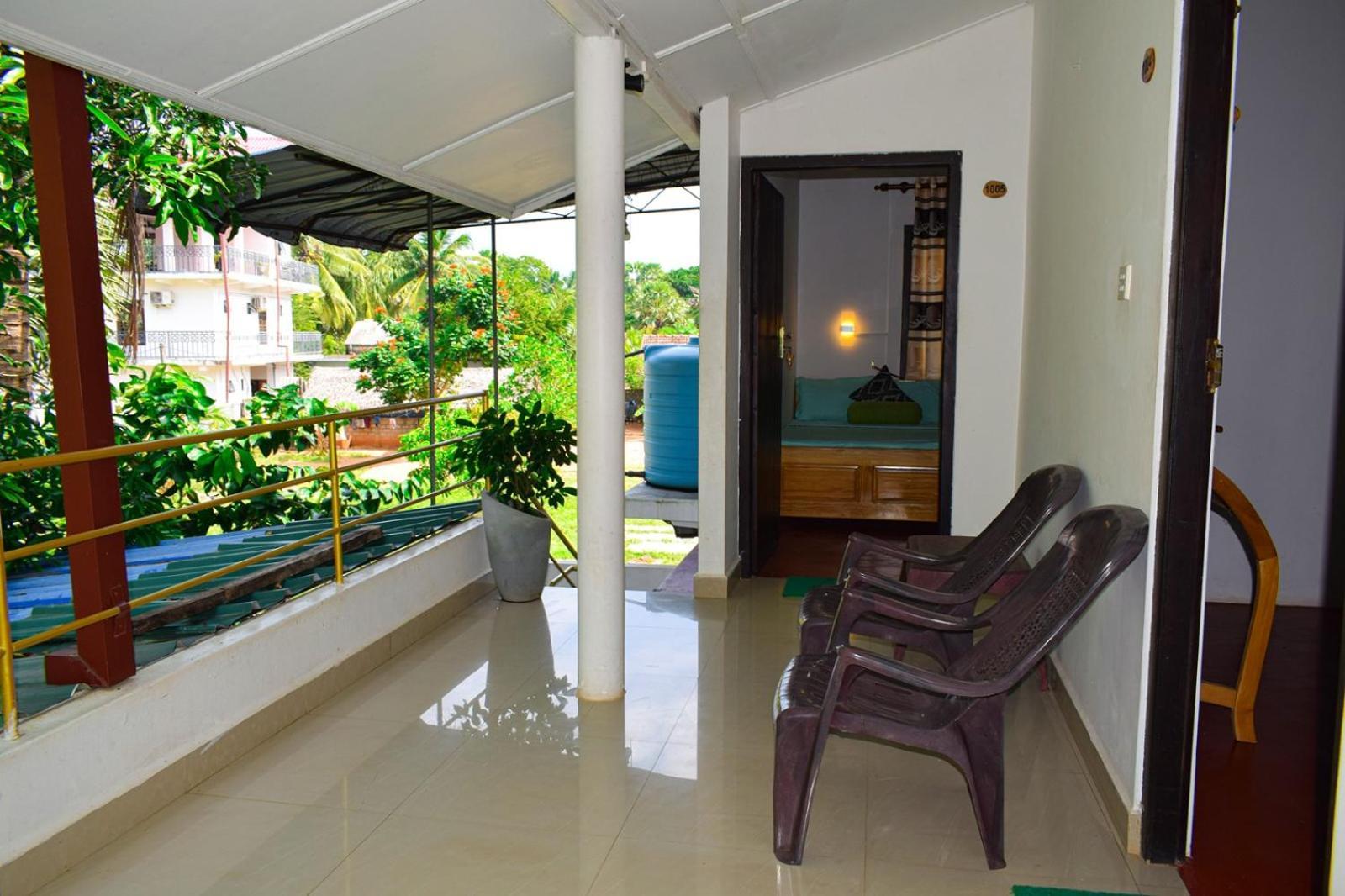 White Villa Hotel トリンコマリー エクステリア 写真