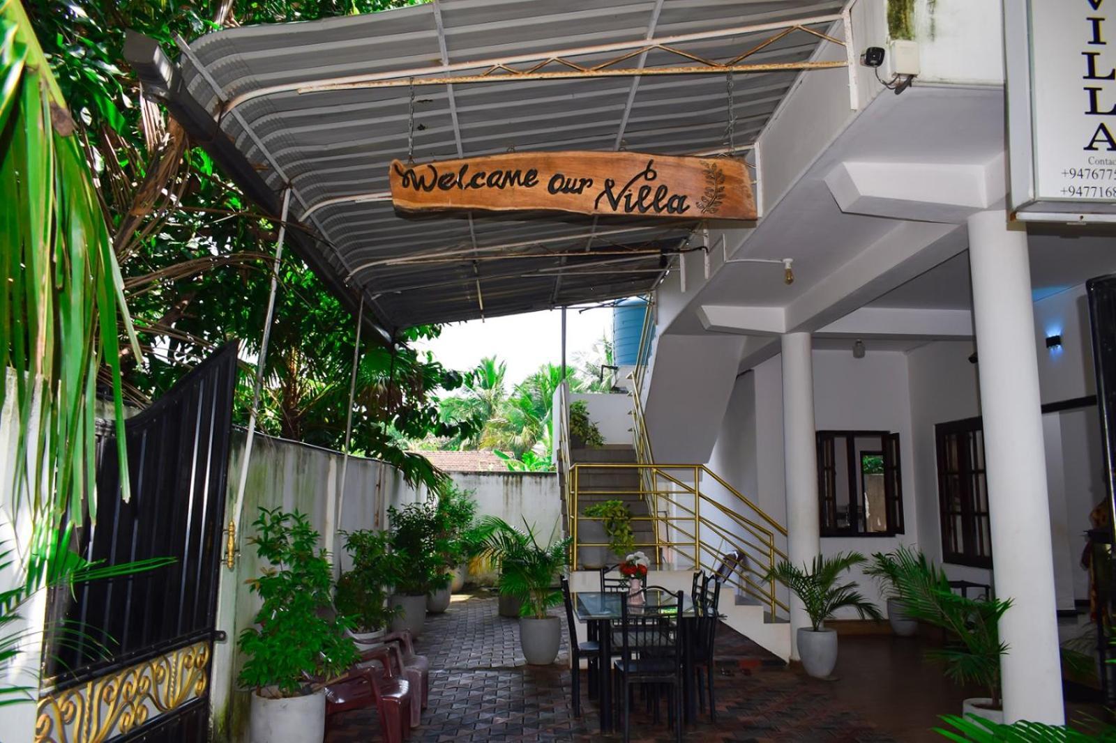 White Villa Hotel トリンコマリー エクステリア 写真